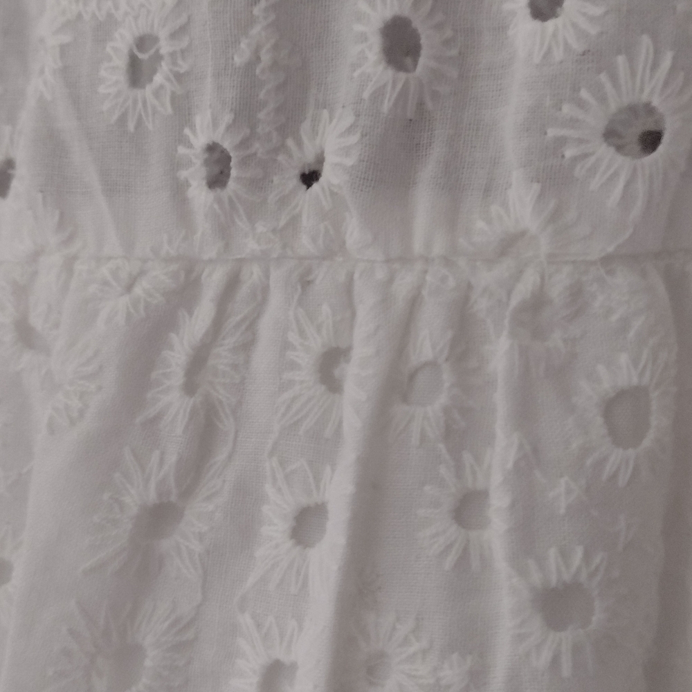Eyelet white dress.Size XL - Picture 3 of 9
